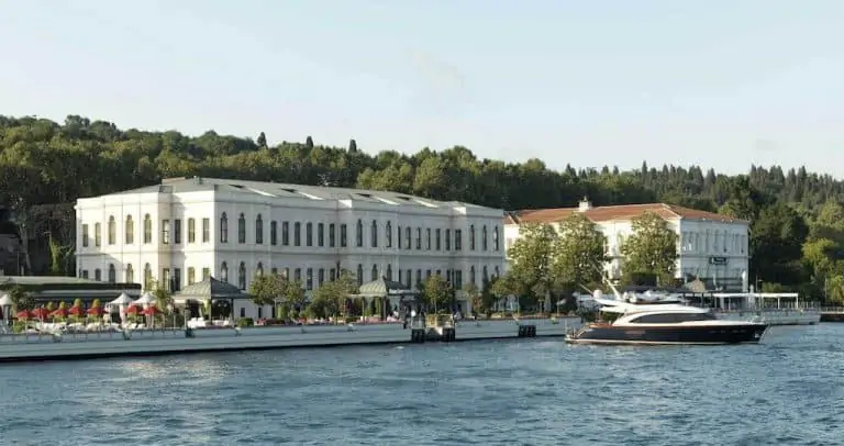 Four Seasons Hotel Istanbul at the Bosphorus